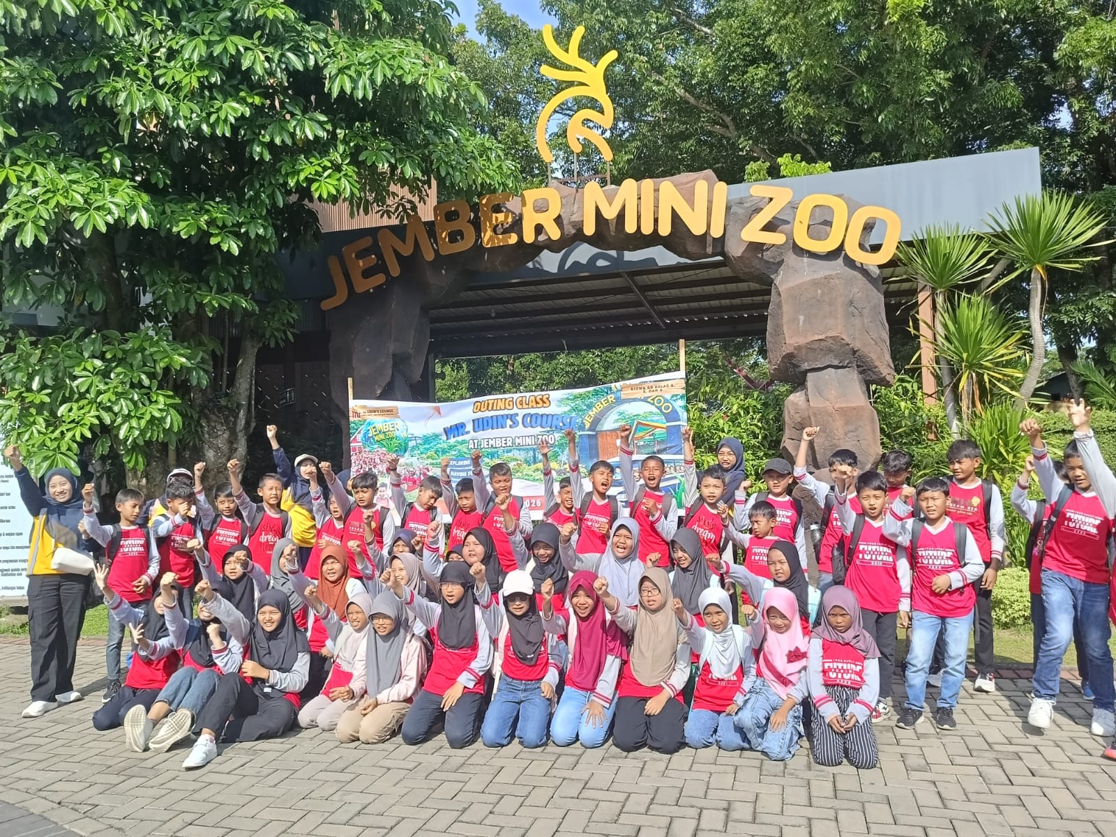 Outbound ke Mini Zoo Jember