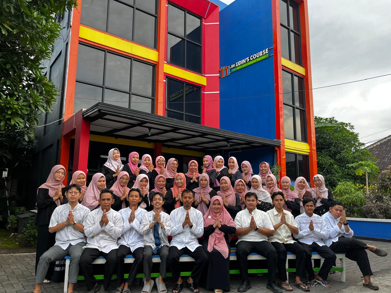 Tim Mr Udin